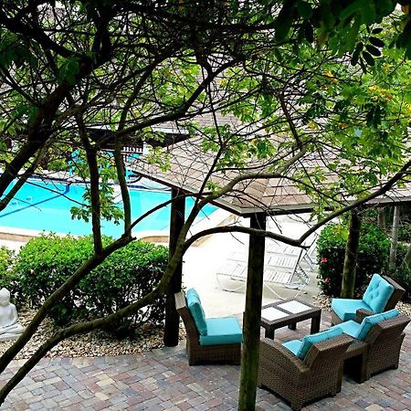 Dolphin Key Resort - Кейп Корал Екстериор снимка