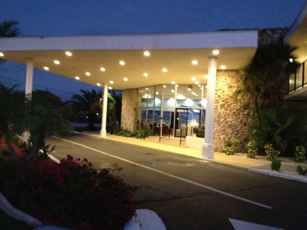 Dolphin Key Resort - Кейп Корал Екстериор снимка