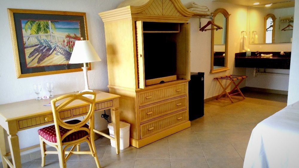 Dolphin Key Resort - Кейп Корал Екстериор снимка