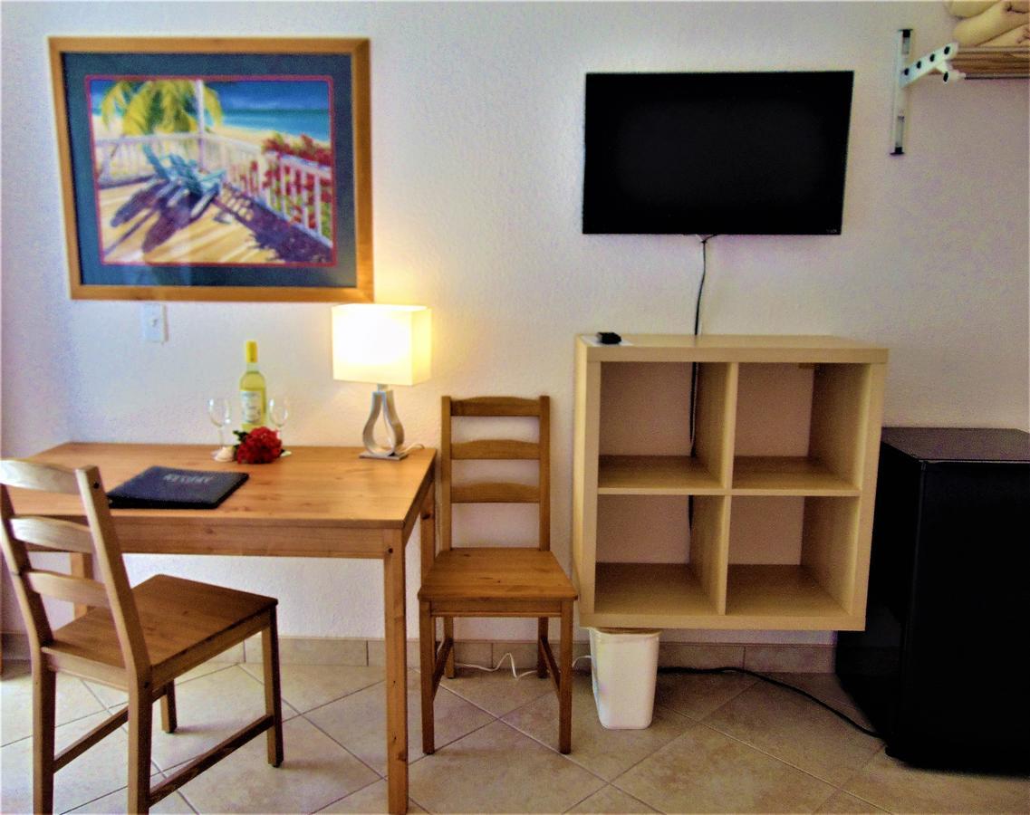 Dolphin Key Resort - Кейп Корал Екстериор снимка